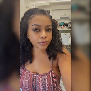 Meet your Posher, Yvane